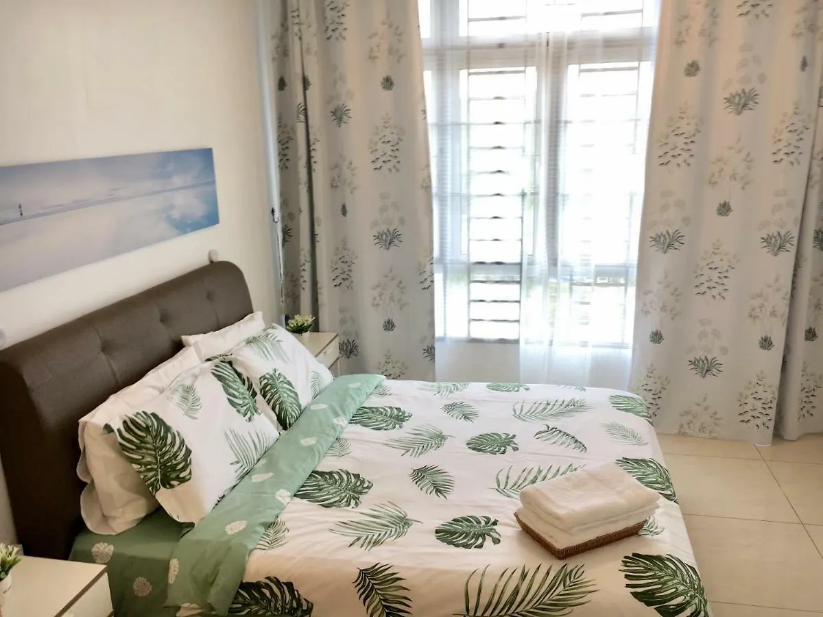 Apartment Ferienwohnung Botanic Golden Sands Johor Bahru